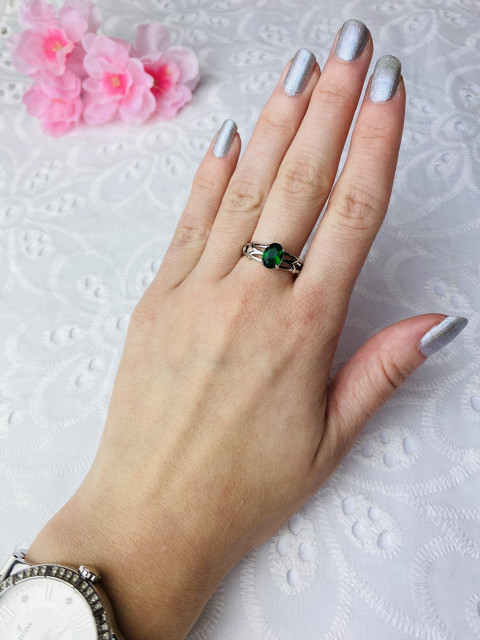 Dámsky strieborný prsteň so zeleným kryštálom 5