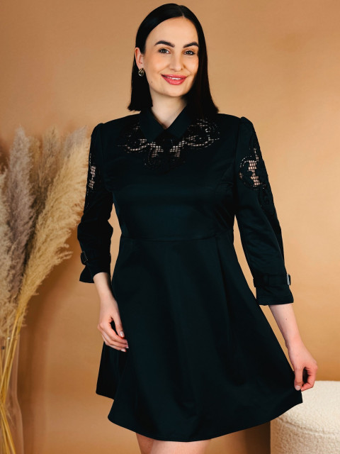 Dámske elegantné áčkové šaty s čipkou - čierne
